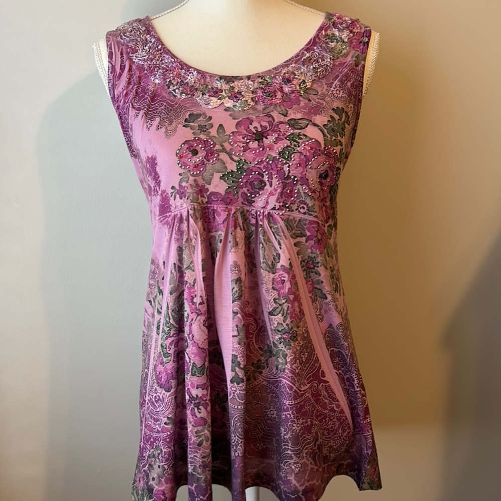 New Directions size medium top
